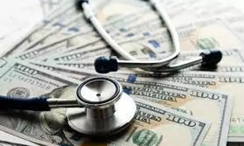 இளம் வயதில் மருத்துவ காப்பீடு எடுத்தால் இத்தனை நன்மைகளா..?