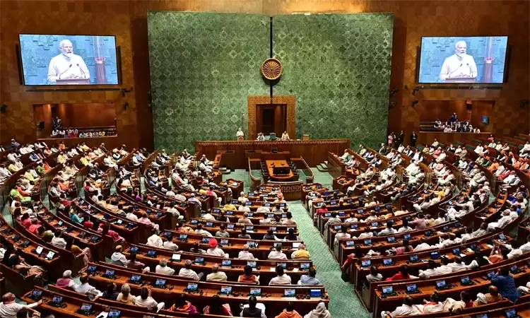 ஆன்லைன் சூதாட்டத்தை ஒழுங்குபடுத்தும் மசோதா நாடாளுமன்றத்தில் இன்று தாக்கல்