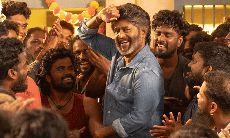 கூலி படம்: மறு தணிக்கை செய்யப்பட்டு 4 நிமிட காட்சிகள் நீக்கம்