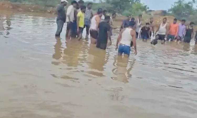 குட்டையில் மூழ்கி பள்ளி மாணவர்கள் 6 பேர் பலி; அதிர்ச்சி சம்பவம்