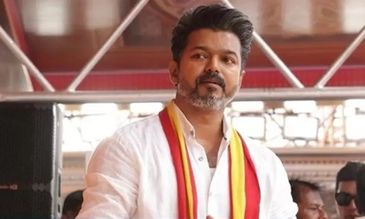 தவெக மாநாட்டில் புதிய பாடல் வெளியாகிறது ‘வாகை... ... இந்தக் கூட்டம் ஓட்டாக மட்டும் அல்ல; ஆட்சியாளர்களுக்கு வேட்டாகவும் மாறும்: விஜய் தவெக மாநாட்டில் புதிய பாடல் வெளியாகிறது ‘வாகை... ... இந்தக் கூட்டம் ஓட்டாக மட்டும் அல்ல; ஆட்சியாளர்களுக்கு வேட்டாகவும் மாறும்: விஜய்