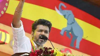 தவெக மாநாட்டில் சுமார் 45 நிமிடங்கள் பேசுகிறார்... ... இந்தக் கூட்டம் ஓட்டாக மட்டும் அல்ல; ஆட்சியாளர்களுக்கு வேட்டாகவும் மாறும்: விஜய் தவெக மாநாட்டில் சுமார் 45 நிமிடங்கள் பேசுகிறார்... ... இந்தக் கூட்டம் ஓட்டாக மட்டும் அல்ல; ஆட்சியாளர்களுக்கு வேட்டாகவும் மாறும்: விஜய்