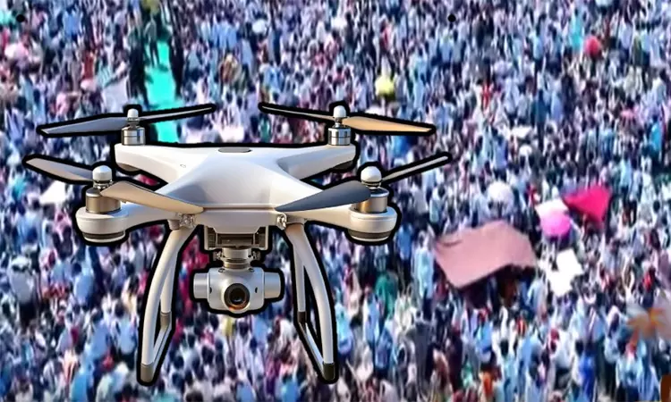 தவெக மாநாடு திடல் முழுவதும் தண்ணீர் தெளிக்க முடிவு... ... இந்தக் கூட்டம் ஓட்டாக மட்டும் அல்ல; ஆட்சியாளர்களுக்கு வேட்டாகவும் மாறும்: விஜய் தவெக மாநாடு திடல் முழுவதும் தண்ணீர் தெளிக்க முடிவு... ... இந்தக் கூட்டம் ஓட்டாக மட்டும் அல்ல; ஆட்சியாளர்களுக்கு வேட்டாகவும் மாறும்: விஜய்