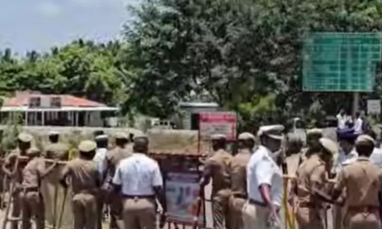 தவெக வாகனங்களுக்கு அனுமதி மறுப்பு - போக்குவரத்து... ... இந்தக் கூட்டம் ஓட்டாக மட்டும் அல்ல; ஆட்சியாளர்களுக்கு வேட்டாகவும் மாறும்: விஜய் தவெக வாகனங்களுக்கு அனுமதி மறுப்பு - போக்குவரத்து... ... இந்தக் கூட்டம் ஓட்டாக மட்டும் அல்ல; ஆட்சியாளர்களுக்கு வேட்டாகவும் மாறும்: விஜய்