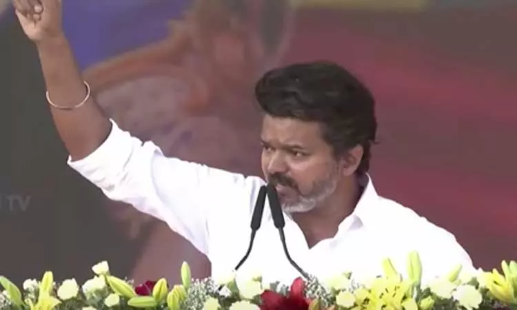 ‘சிங்கம் வேட்டைக்கு மட்டும்தான் வெளியே வரும், வேடிக்கை பார்க்க வராது’ - விஜய் அதிரடி பேச்சு