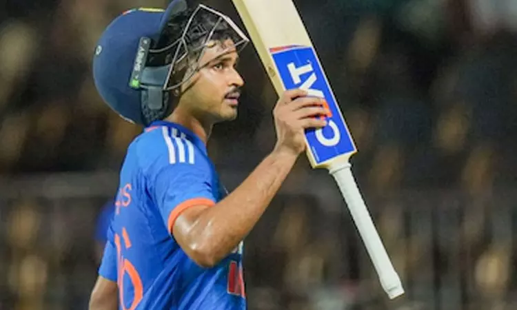 அவரை கேப்டனாக்குங்கள் என்று சொல்லவில்லை.. ஆனால் குறைந்தபட்சம்.. - ஸ்ரேயாஸ் ஐயரின் தந்தை வேதனை