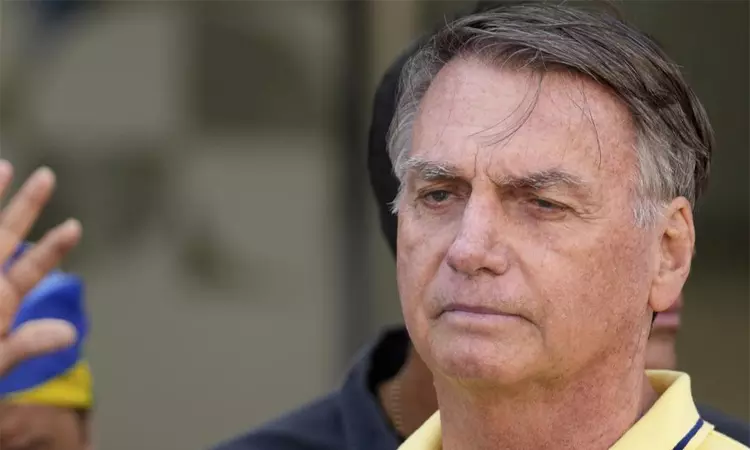 பிரேசில் முன்னாள் அதிபர் அர்ஜென்டினாவுக்கு தப்ப முயற்சி பிரேசில் முன்னாள் அதிபர் அர்ஜென்டினாவுக்கு தப்ப முயற்சி