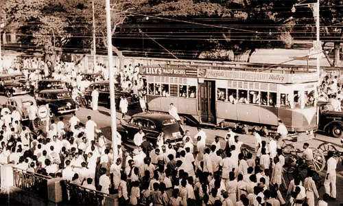 இன்று சென்னை தினம்.. மின்சார ரெயில்களுக்கு முன்னோடியான டிராம் வண்டிகள்