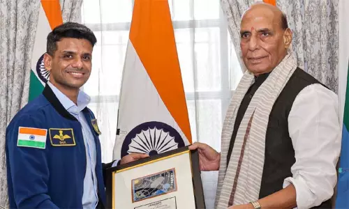 மத்திய மந்திரி ராஜ்நாத் சிங்குடன் விண்வெளி வீரர் சுபான்ஷு சுக்லா சந்திப்பு