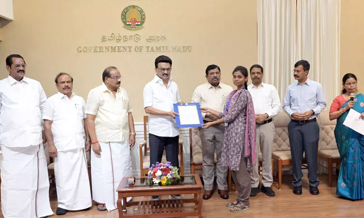 644 பேருக்கு பணி நியமன ஆணை: முதல்-அமைச்சர் மு.க.ஸ்டாலின் வழங்கினார் 644 பேருக்கு பணி நியமன ஆணை: முதல்-அமைச்சர் மு.க.ஸ்டாலின் வழங்கினார்