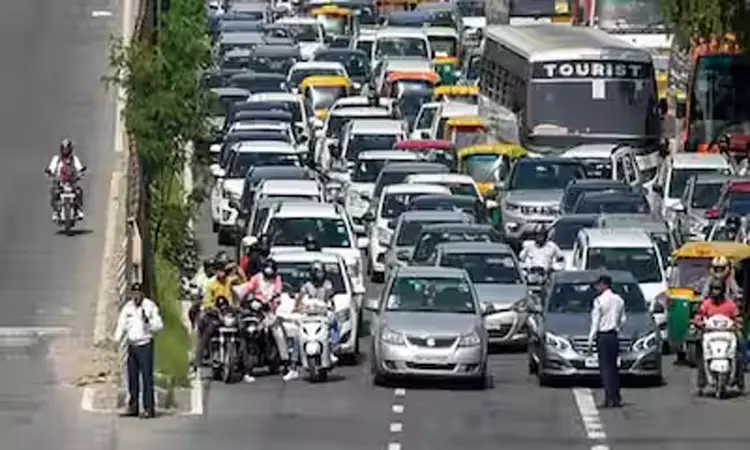 பழமையான வாகனங்களின் புதுப்பித்தல் கட்டணம் அதிகரிப்பு -  மத்திய அரசு