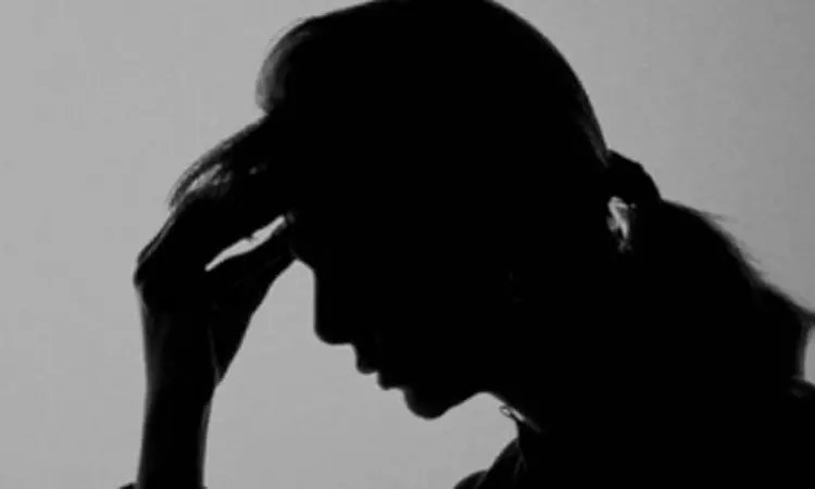 போலி சான்றிதழ்களுடன் மருத்துவ படிப்பில் சேர முயன்ற மாணவி.. அதிகாரிகள் அதிர்ச்சி