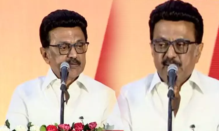 தொல்லை தரும் வகையில் பல தடைகளை மத்திய அரசு ஏற்படுத்துகிறது: மு.க.ஸ்டாலின் தாக்கு தொல்லை தரும் வகையில் பல தடைகளை மத்திய அரசு ஏற்படுத்துகிறது: மு.க.ஸ்டாலின் தாக்கு