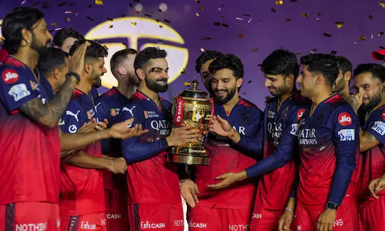 அந்த நாள் கிரிக்கெட்டிலிருந்து விடை பெறுவேன் என்று விராட் கோலி சொன்னார் - ஆர்சிபி இளம் வீரர் பகிர்ந்த தகவல்