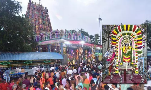 சதுர்த்தி விழா.. பிள்ளையார்பட்டி கற்பக விநாயகர் கோவிலில் இன்று சூரசம்ஹாரம் சதுர்த்தி விழா.. பிள்ளையார்பட்டி கற்பக விநாயகர் கோவிலில் இன்று சூரசம்ஹாரம்