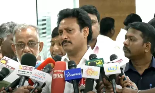 கட்சி ஆரம்பித்துவிட்டோம் என்பதற்காக முதல்-அமைச்சரை வசைபாடுவதா? - விஜய்க்கு அன்பில் மகேஷ் கேள்வி