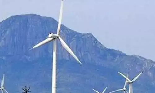 தூத்துக்குடியில் இருந்து அமெரிக்காவுக்கு ஏற்றுமதியான காற்றாலைகள்