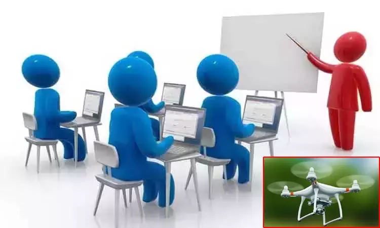 ட்ரோன் இயக்கும் 3 நாட்கள் பயிற்சி வகுப்பு - முன்பதிவு அவசியம் ட்ரோன் இயக்கும் 3 நாட்கள் பயிற்சி வகுப்பு - முன்பதிவு அவசியம்