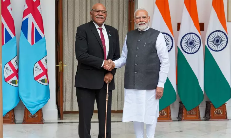 பிரதமர் மோடியுடன் பிஜி நாட்டு பிரதமர் சந்திப்பு