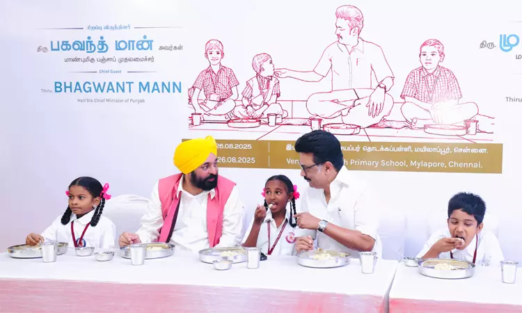 நகர்ப்புற அரசு உதவிபெறும் பள்ளிகளில் காலை உணவுத் திட்டம் விரிவாக்கம்: மு.க.ஸ்டாலின் தொடங்கி வைத்தார்