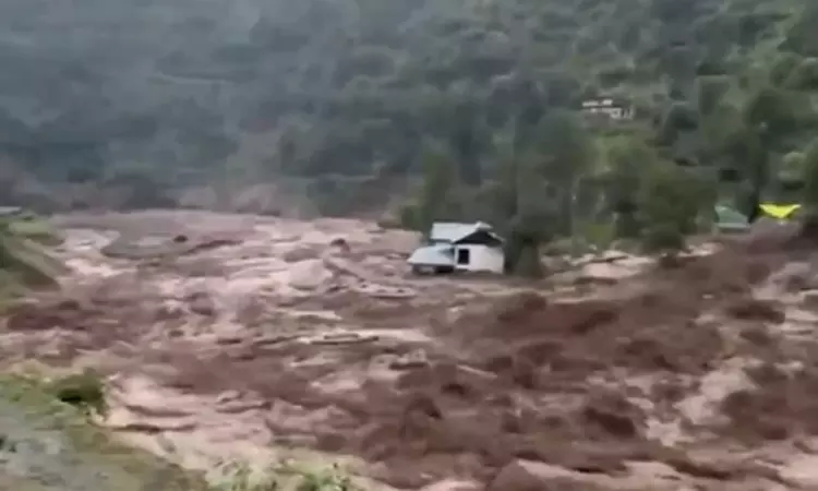 ஜம்மு காஷ்மீரில் மேகவெடிப்பால் பெருவெள்ளம்