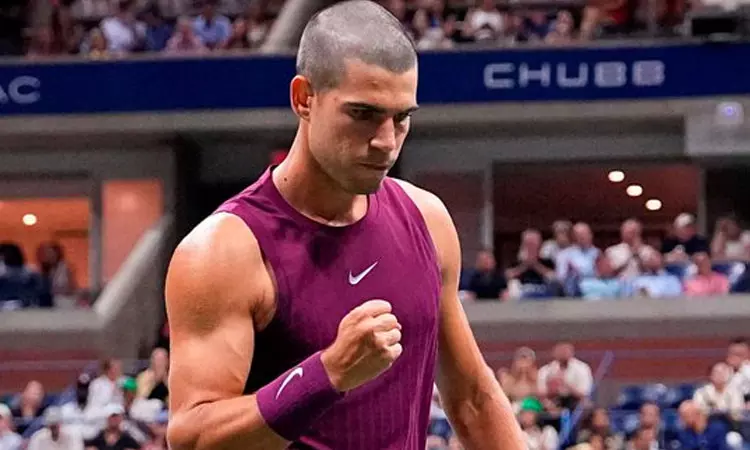 அமெரிக்க ஓபன் டென்னிஸ்: அல்காரஸ் 2-வது சுற்றுக்கு தகுதி