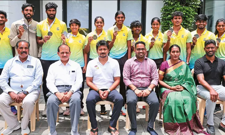 தேசிய தடகளத்தில் பதக்கம் வென்ற தமிழக வீரர், வீராங்கனைகளுக்கு ஊக்கத்தொகை