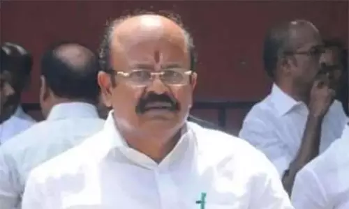 பாலியல் வழக்கு - பொள்ளாச்சி ஜெயராமன் பெயரை பயன்படுத்த தடை பாலியல் வழக்கு - பொள்ளாச்சி ஜெயராமன் பெயரை பயன்படுத்த தடை