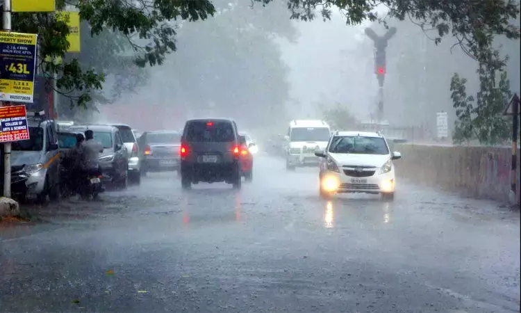 9 மாவட்டங்களில் மதியம் 1 மணி வரை மழைக்கு வாய்ப்பு 9 மாவட்டங்களில் மதியம் 1 மணி வரை மழைக்கு வாய்ப்பு