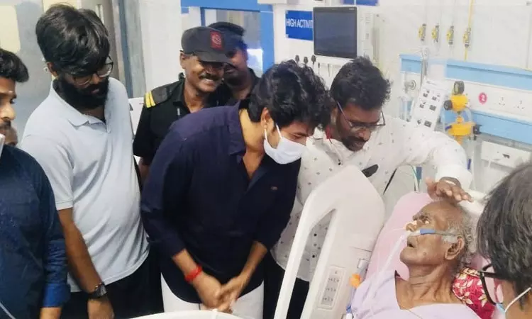 நல்லகண்ணுவை சந்தித்து நலம் விசாரித்த நடிகர் சிவகார்த்திகேயன்