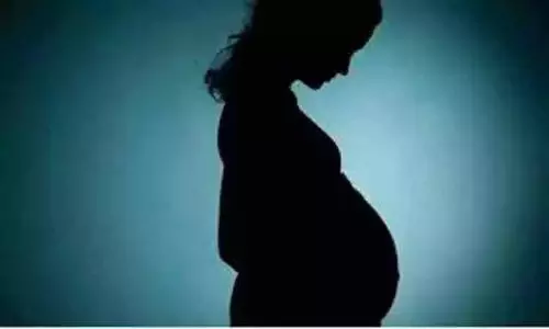 17 வயது சிறுமி கர்ப்பம்: காதல் கணவர் மீது போக்சோ வழக்கு 17 வயது சிறுமி கர்ப்பம்: காதல் கணவர் மீது போக்சோ வழக்கு