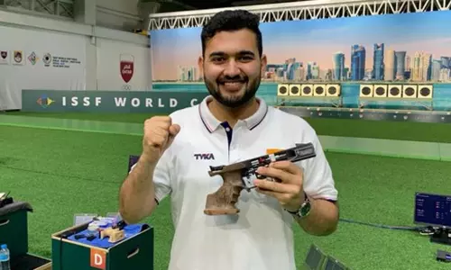 ஆசிய துப்பாக்கி சுடுதல் சாம்பியன்ஷிப்; இந்திய வீரர் வெள்ளி வென்றார்