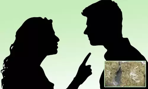 வீட்டில் கஞ்சா விற்பனை செய்த கணவனை போலீசில் பிடித்துக் கொடுத்த மனைவி வீட்டில் கஞ்சா விற்பனை செய்த கணவனை போலீசில் பிடித்துக் கொடுத்த மனைவி