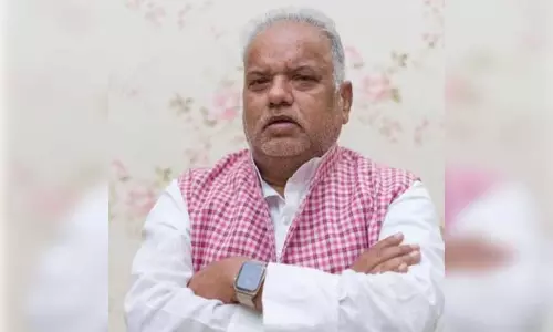 பீகாரில் துக்கம் விசாரிக்க சென்ற மந்திரி மீது கிராம மக்கள் தாக்குதல்