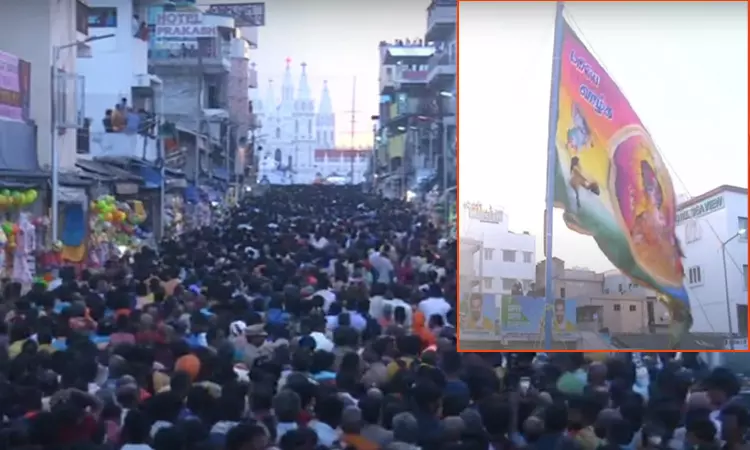 வேளாங்கண்ணி மாதா கோவில் திருவிழா கொடியேற்றம்: லட்சக்கணக்கான பக்தர்கள் குவிந்தனர் வேளாங்கண்ணி மாதா கோவில் திருவிழா கொடியேற்றம்: லட்சக்கணக்கான பக்தர்கள் குவிந்தனர்