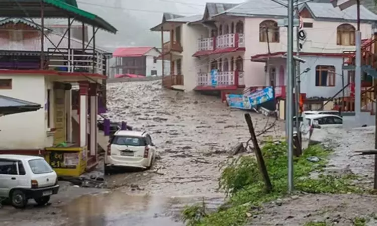 உத்தரகாண்டில்   மேக வெடிப்பால் கனமழை;  வெள்ளத்தில் அடித்து செல்லப்பட்ட வீடுகள்