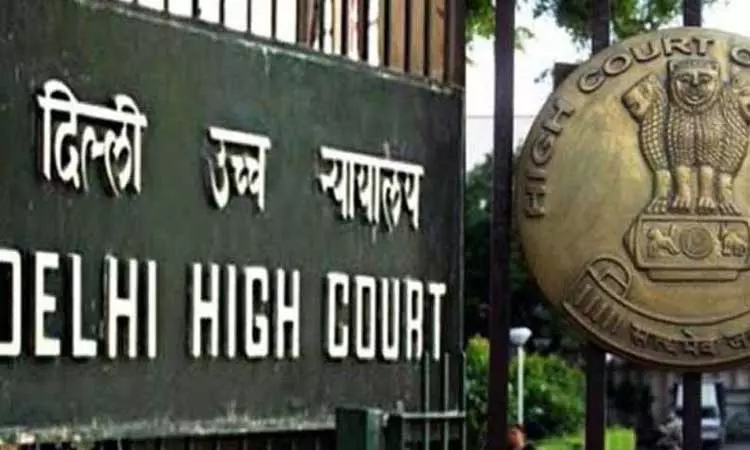 இரட்டை இலை சின்னம் தொடர்பான வழக்கு - தேர்தல் ஆணையம் பதில் அளிக்க டெல்லி ஐகோர்ட்டு உத்தரவு