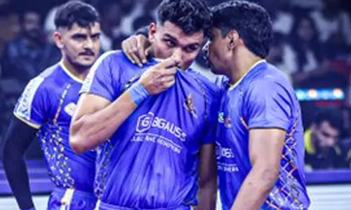 புரோ கபடி லீக்: தொடக்க ஆட்டத்தில் தமிழ் தலைவாஸ் வெற்றி புரோ கபடி லீக்: தொடக்க ஆட்டத்தில் தமிழ் தலைவாஸ் வெற்றி