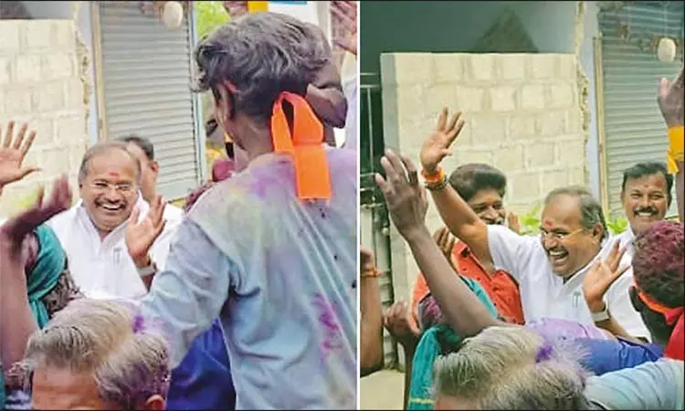 விநாயகர் சிலை ஊர்வலத்தில் நடனமாடிய பாமக எம்.எல்.ஏ. - வீடியோ விநாயகர் சிலை ஊர்வலத்தில் நடனமாடிய பாமக எம்.எல்.ஏ. - வீடியோ