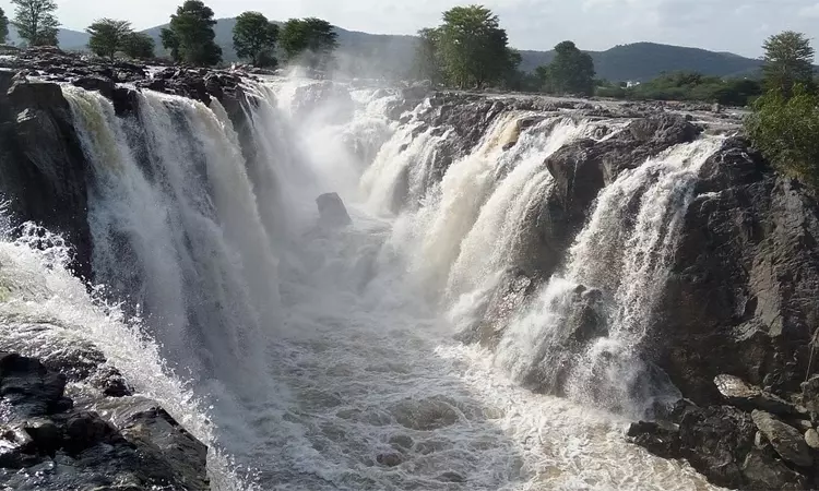 ஒகேனக்கல் காவிரி ஆற்றில் குளிக்கத் தடை   கனமழை... ... இன்றைய முக்கிய செய்திகள்.. சில வரிகளில்.. 31-08-2025