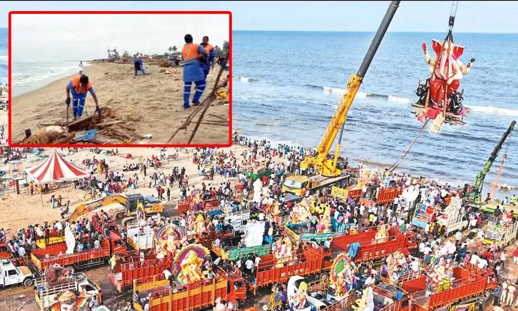 விநாயகர் சிலைகள் கரைப்பு: பட்டினப்பாக்கம் கடற்கரையில் 40 டன் குப்பைகள் அகற்றம்