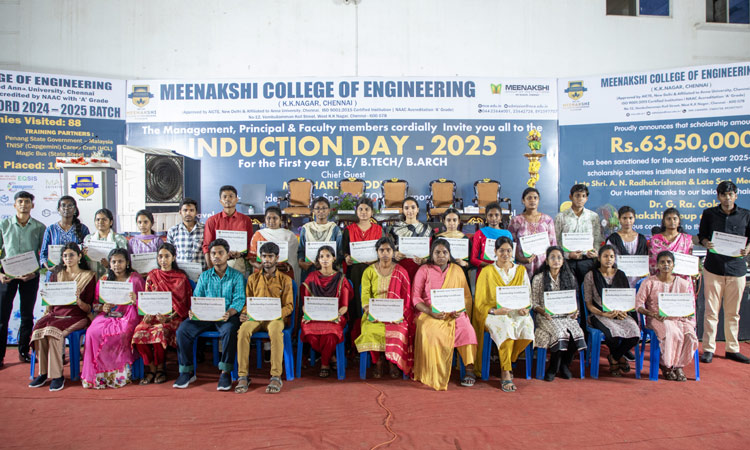 மீனாட்சி பொறியியல் கல்லூரியில் முதலாமாண்டு மாணவர்களுக்கு வரவேற்பு