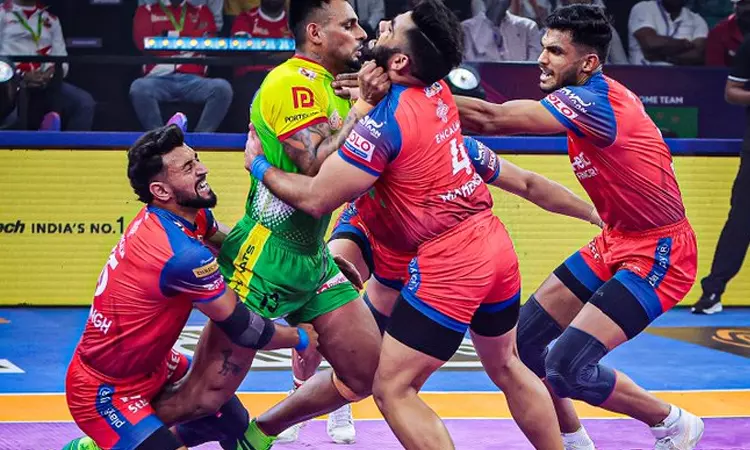 புரோ கபடி லீக்: பாட்னா அணியை வீழ்த்தி உ.பி.யோத்தாஸ் வெற்றி