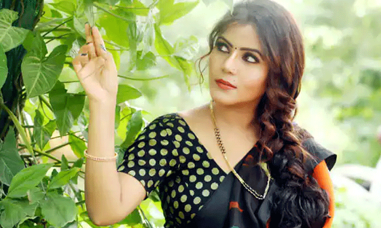 சினிமா வாய்ப்புக்காக நாம் பொறுமையுடன் காத்திருக்க வேண்டும்- நடிகை ஜீவிதா