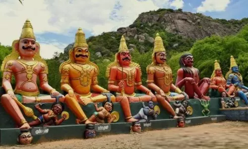 மக்களை காக்கும் சப்த முனீஸ்வரர்