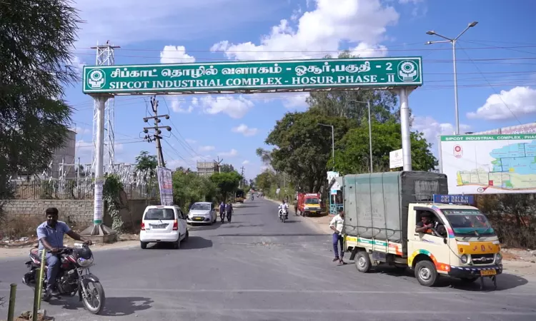 இரு தொழிலாளர்கள் பரிதாப பலி இரு தொழிலாளர்கள் பரிதாப பலி