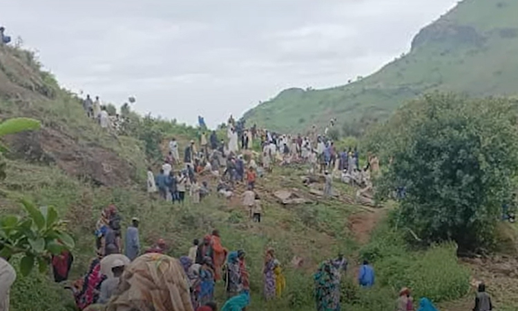 சூடானில் கடும் நிலச்சரிவு; நிலச்சரிவால் அழிந்த கிராமம்