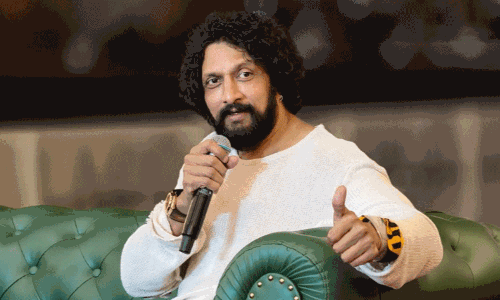 நடிகர் ‘கிச்சா’ சுதீப் அரசியலுக்கு வருகிறாரா? அவரே சொன்ன பதில் நடிகர் ‘கிச்சா’ சுதீப் அரசியலுக்கு வருகிறாரா? அவரே சொன்ன பதில்