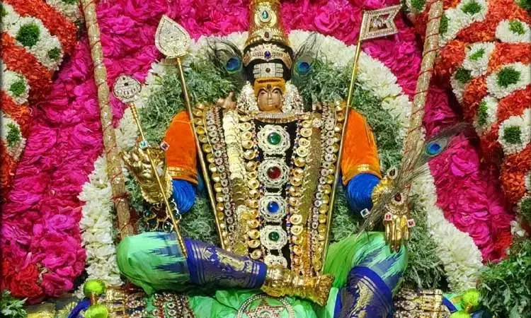 குலசை முத்தாரம்மன் கோவில் தசரா திருவிழா: வேடம் அணியும் பக்தர்களுக்கு கடும் கட்டுப்பாடுகள்