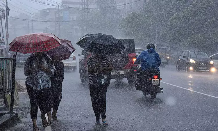 சென்னையில் இரண்டு நாட்களுக்கு இடி, மின்னலுடன் கூடிய மிதமான மழைக்கு வாய்ப்பு